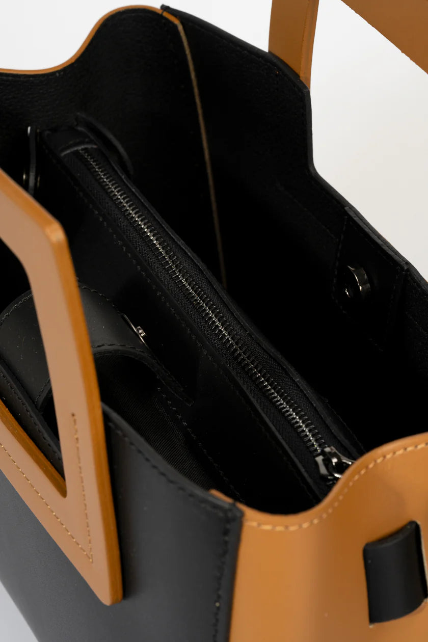 Sac Femme Anthea en Cuir Véritable — Noir & Cuoio, Fabriqué en Italie
