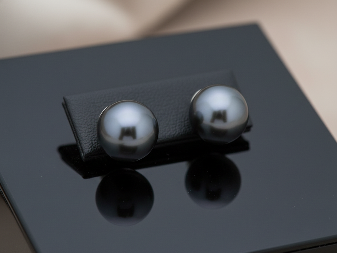 Boucles d’oreilles perles grises Majorica – Élégance intemporelle & éclat naturel